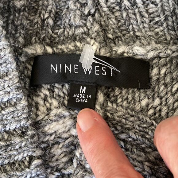 Nine West Chunky Boho  Wool Alpaca Blend Cable Knit Sweater Gray Sz M - Picture 5 of 11